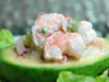 Aguacate-relleno-de-camarones-1