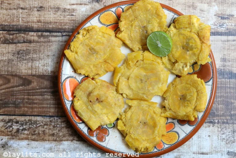 Receta-facil-de-patacones-o-tostones-768x514-1