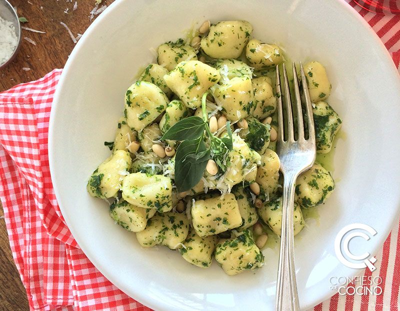 noquis_papas_pesto_albahaca
